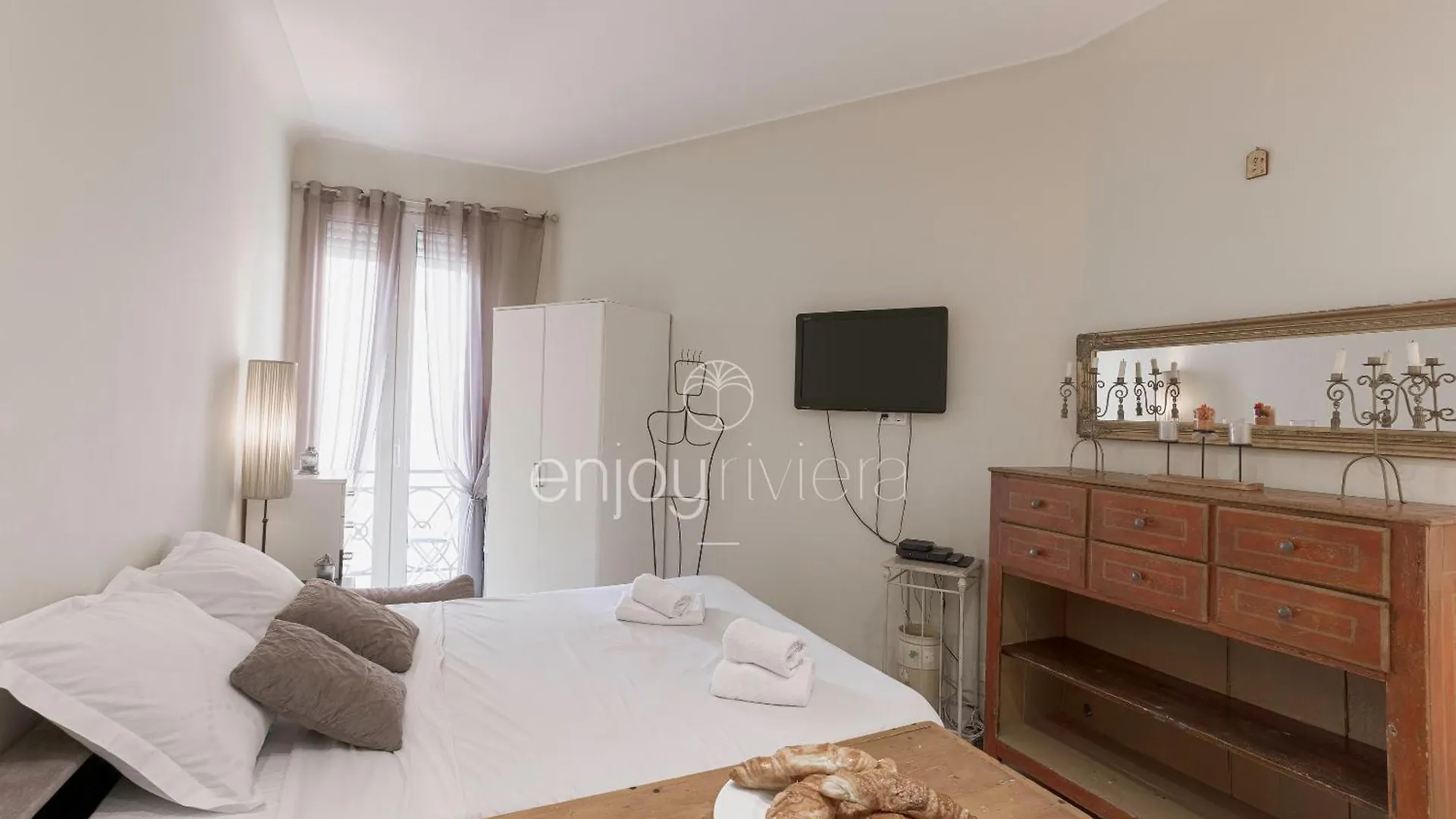 Palais Miramar - Suite & E37 - 20M Plage - Croisette Emplacement Unique - Wifi - Clim Cannes
